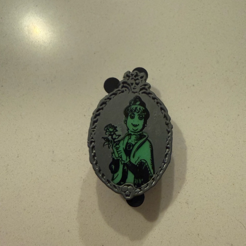 Vintage Style disney trading pin
